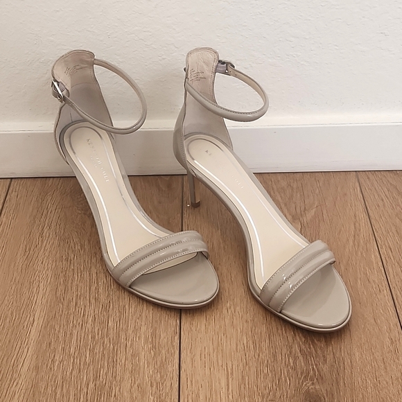 Kenneth Cole kitten heels - Picture 1 of 9